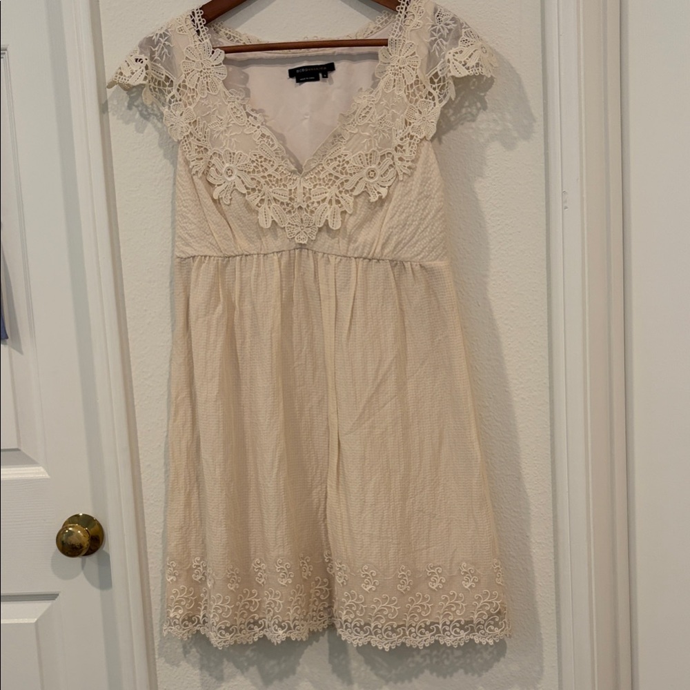 BCBGMaxAzria Women Cream Lace Mini Dress